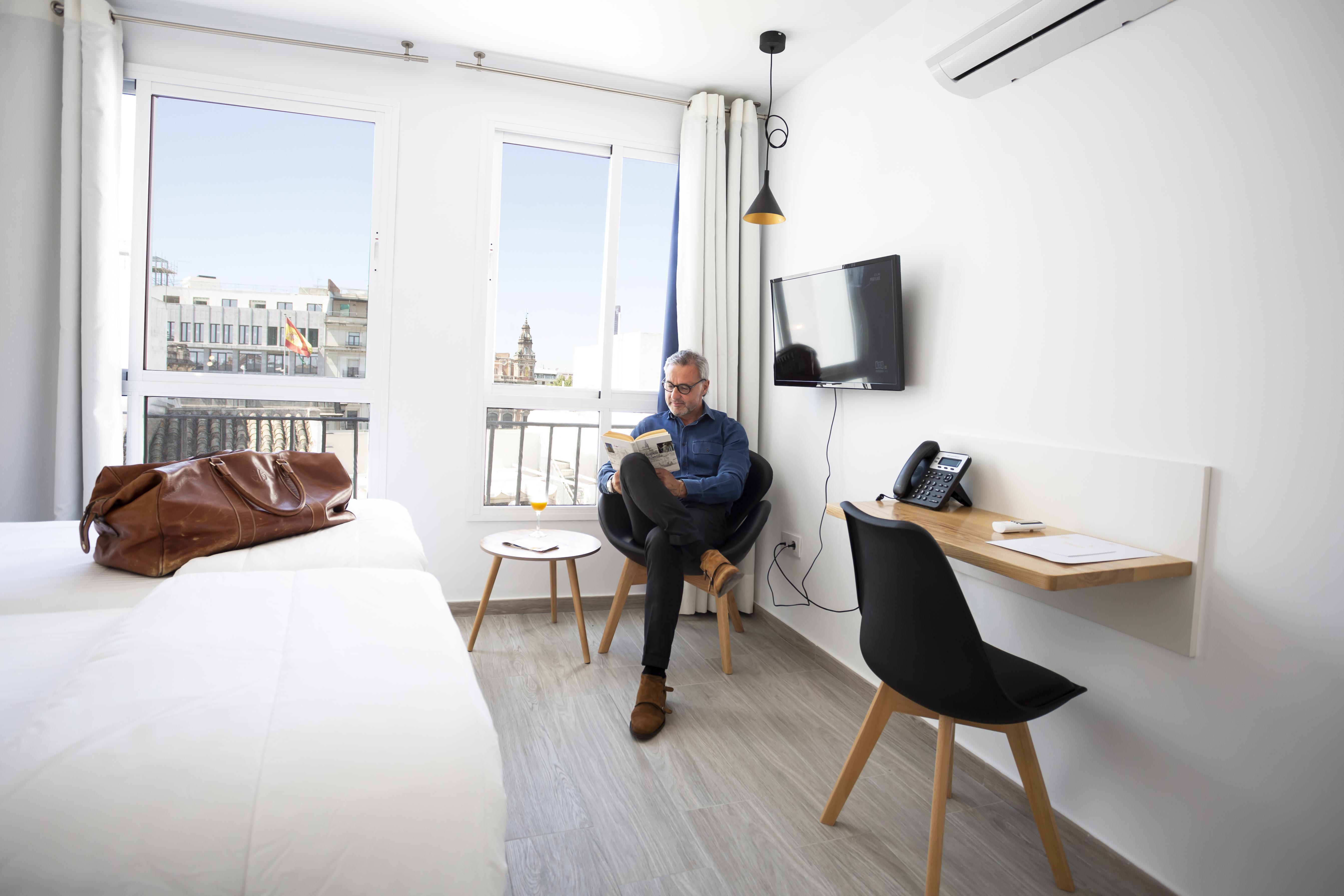 Basic Hotel Sevilla Catedral Eksteriør billede