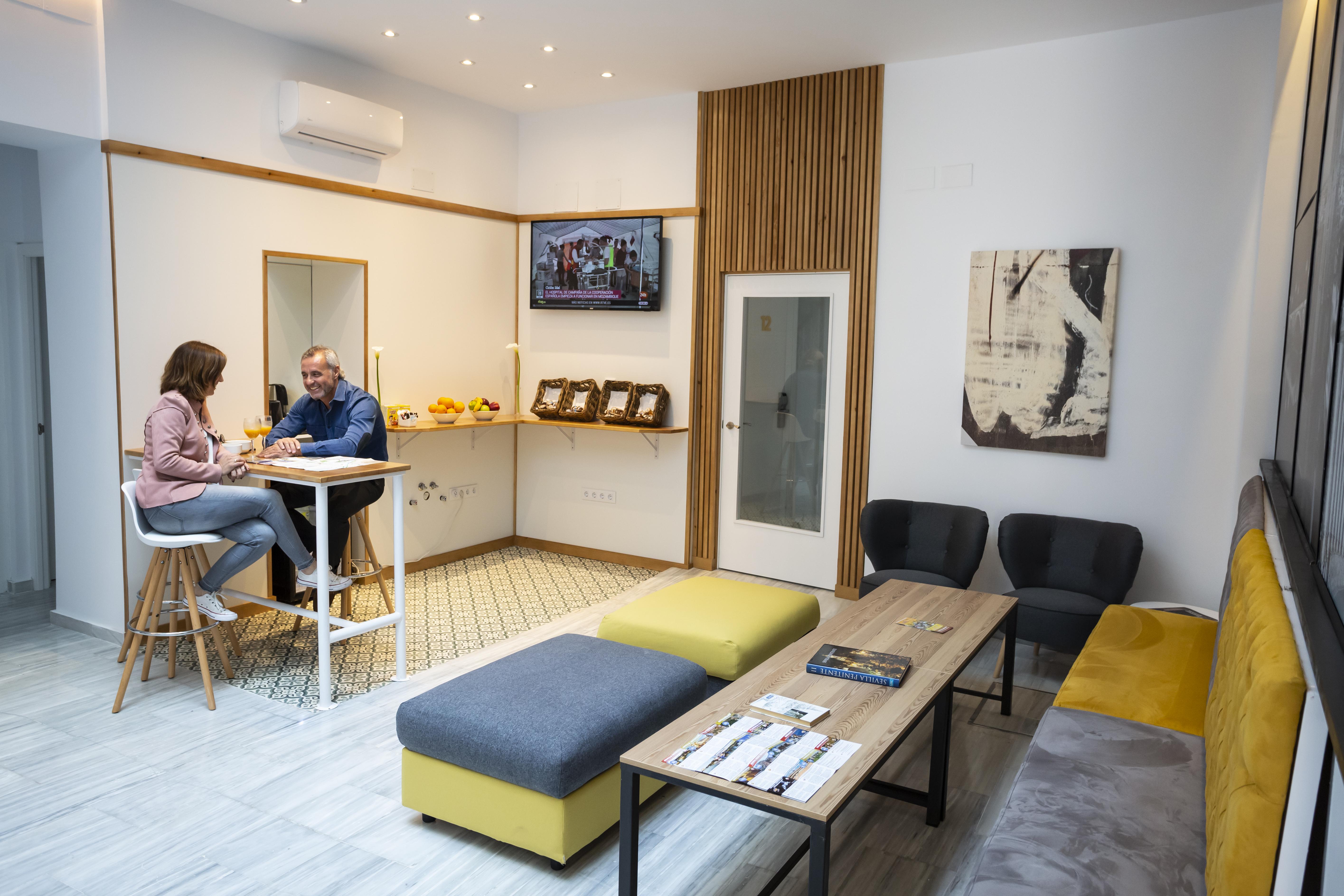 Basic Hotel Sevilla Catedral Eksteriør billede