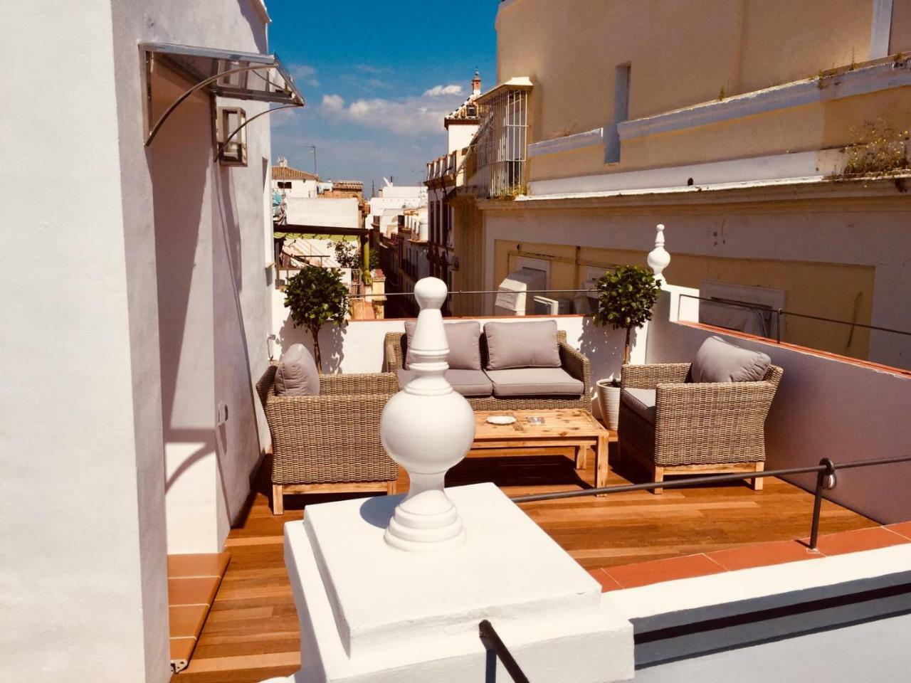 Basic Hotel Sevilla Catedral Eksteriør billede